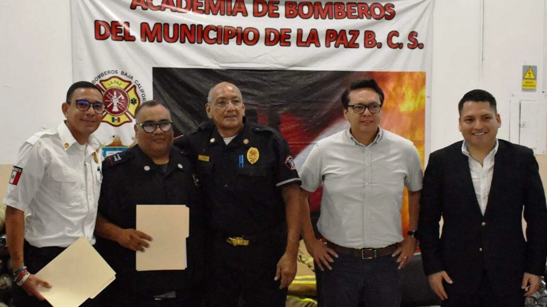 jorge pavel castro rios nuevo comandante de bomberos